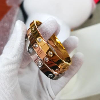 Versão de alta V ouro 6mm bracelete para as mulheres 2023 Novo Na moda verão as pulseiras masculinas Casal Pulseira nova pulseira de presente de Aniversário